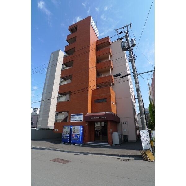 藤井ビル北１４条の物件外観写真