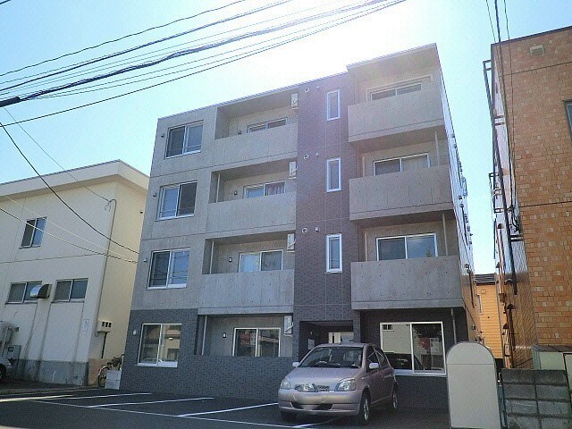 リヴェールMKの物件外観写真