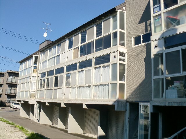 エスコート２５の物件外観写真