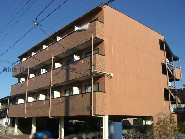 メゾン小牧（中央）の物件外観写真