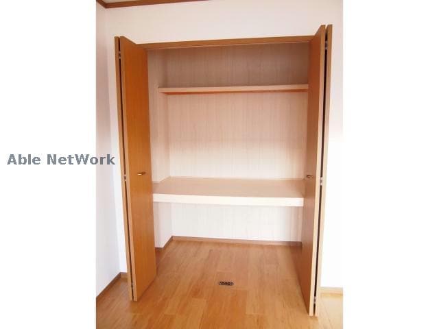 シャン・ド・フルール（小木2丁目）の物件内観写真