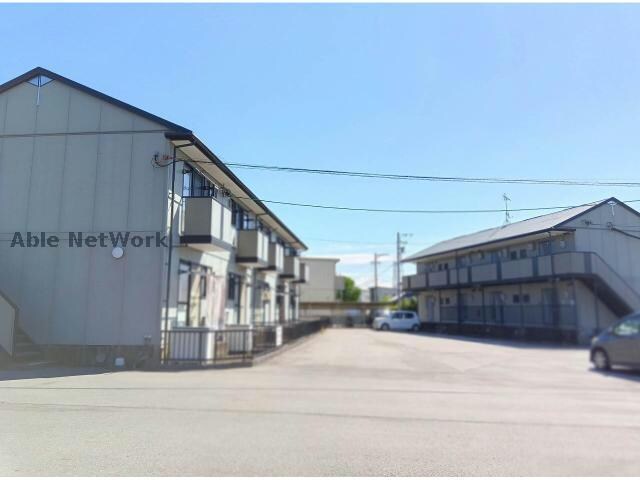 サンパレス A・B棟の物件外観写真