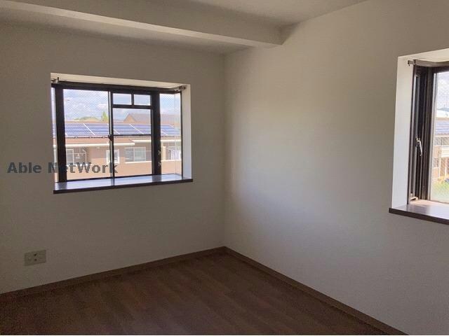 グローリアス小牧第２　の物件内観写真