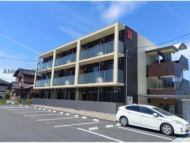 フロイデの物件外観写真