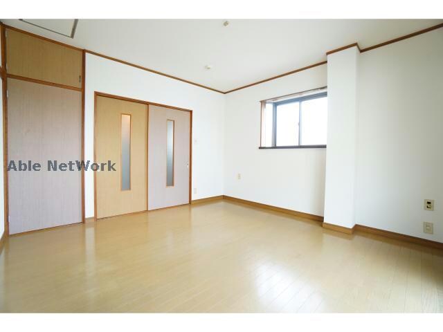 メゾン・ド・ファミーユの物件外観写真