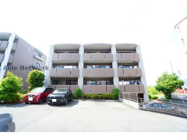 ベルフラワー壱番館の物件外観写真