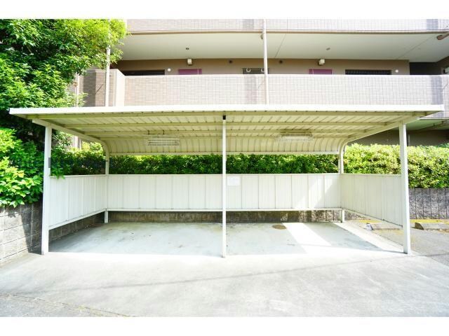 ベルフラワー壱番館の物件外観写真