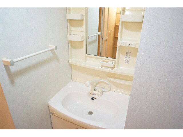 ベルフラワー壱番館の物件内観写真