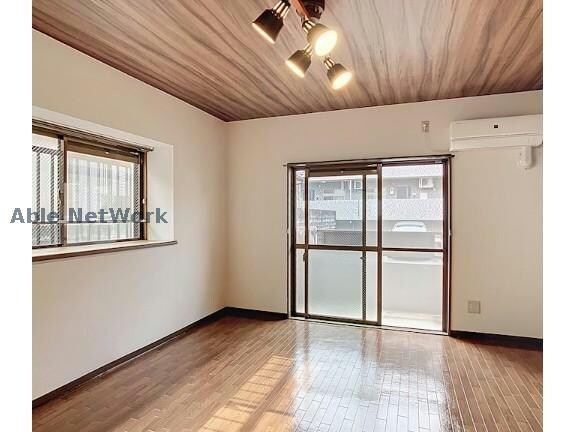 ローランギャロスの物件外観写真