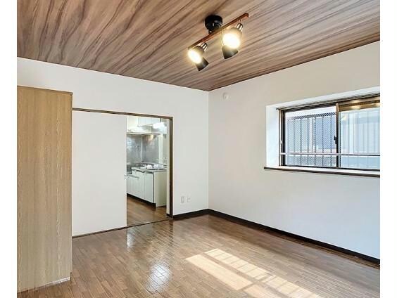 ローランギャロスの物件内観写真