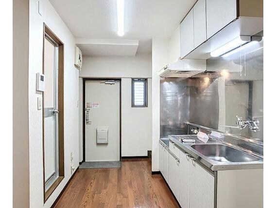 ローランギャロスの物件内観写真