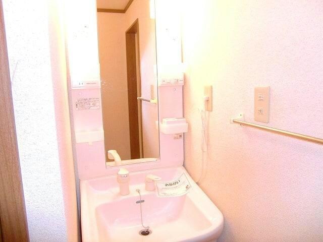 サンバーストＢの物件内観写真