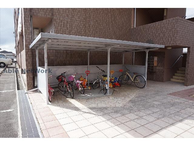 シーダーナインの物件外観写真