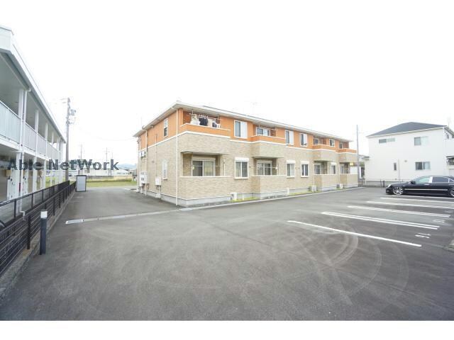 サンプリウスの物件外観写真