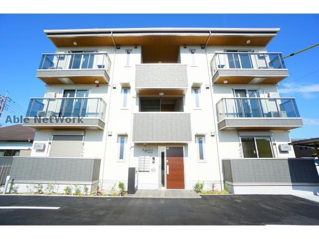 アゴストの物件外観写真