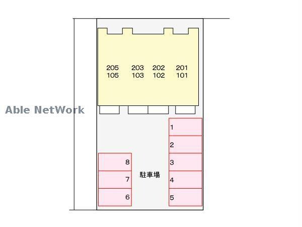 カーサ　ヴィアーレの物件外観写真