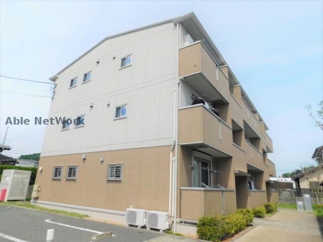 オッツ竹谷の物件外観写真