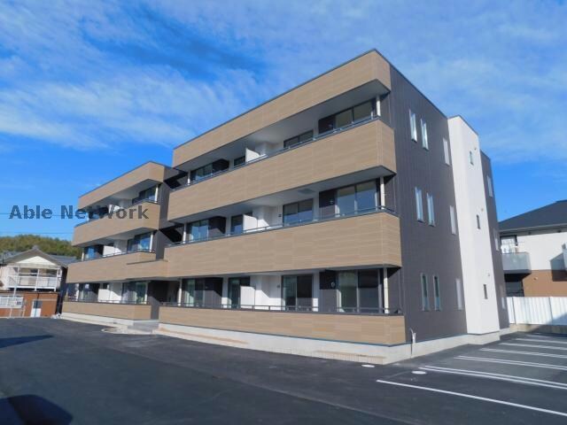 ピノワール　弐番館の物件外観写真