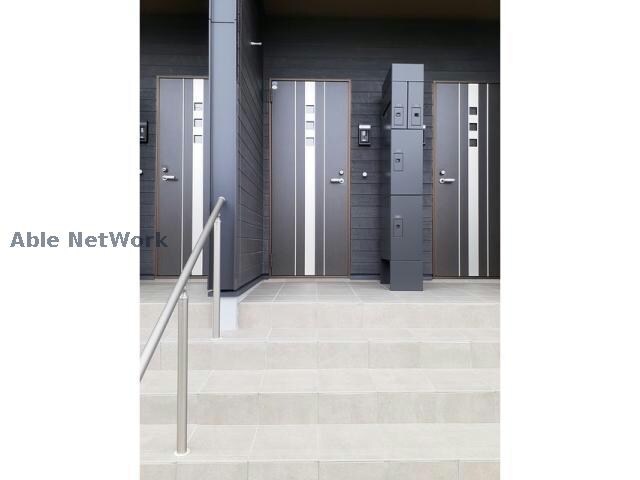 ドリッテ　シュロスの物件外観写真