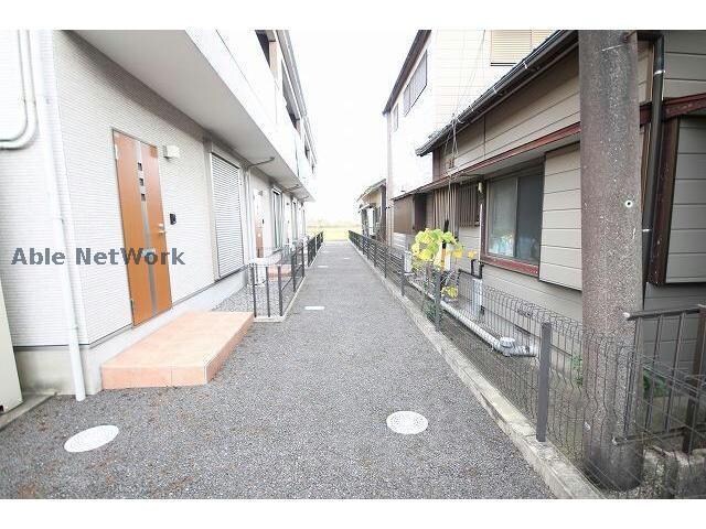 メゾネット　リアンの物件外観写真