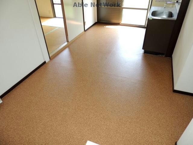 アーバン緑ヶ丘の物件内観写真