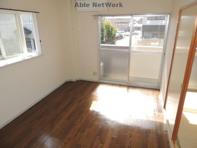 エルシャトー鴻之台の物件内観写真