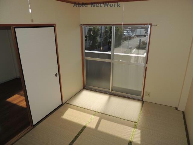 エルシャトー鴻之台の物件内観写真