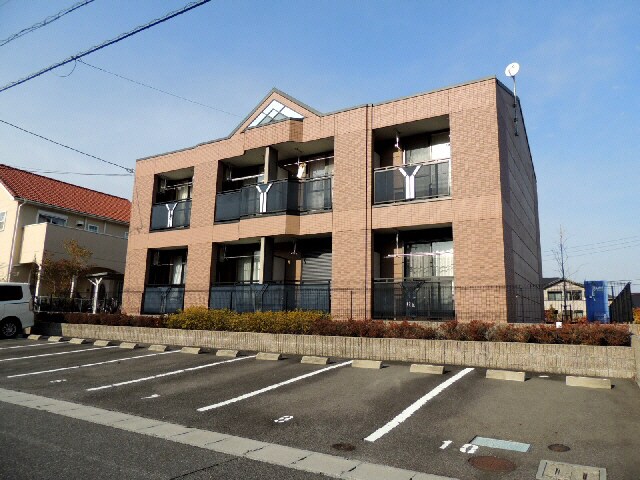 ローズパレス　シャマルの物件外観写真