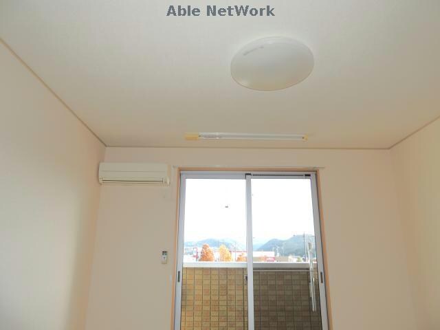 ヴェルモンターニュの物件内観写真