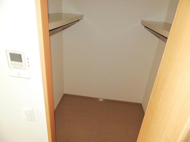 ヴェルモンターニュの物件内観写真