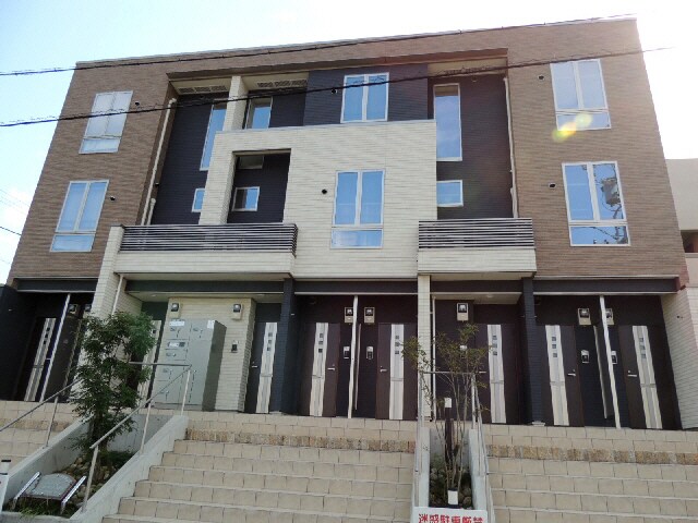 サニーハウスⅡ希央台2番館の物件外観写真