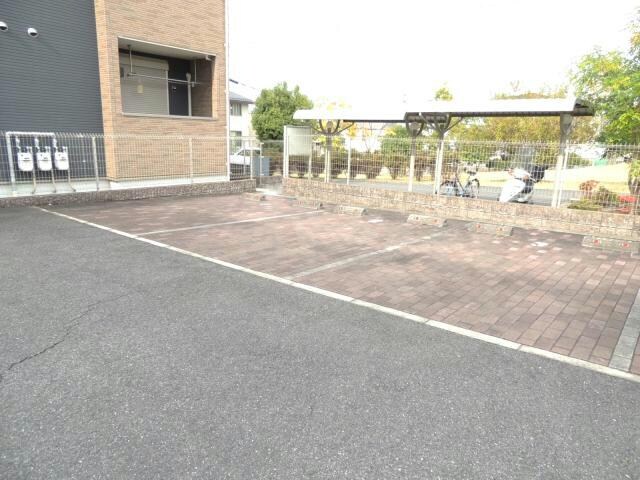 サニーハウスⅡ希央台2番館の物件外観写真