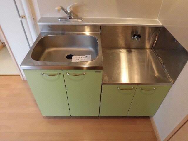 エルム医大前Cの物件内観写真