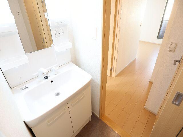 奈良駅 バス14分  西九条町下車：停歩4分 2階の物件内観写真