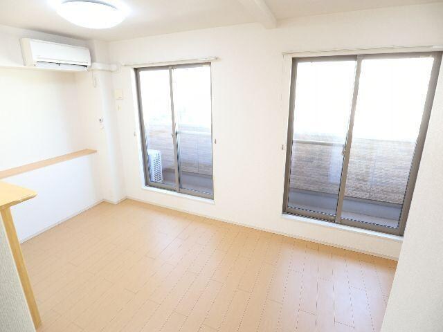 奈良駅 バス14分  西九条町下車：停歩4分 2階の物件内観写真