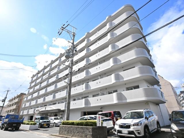 奈良県奈良市芝辻町４丁目の物件外観写真