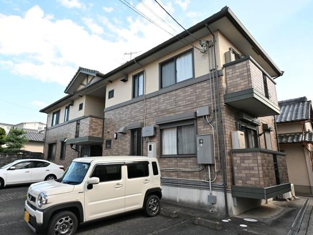 奈良県奈良市紀寺町の物件外観写真