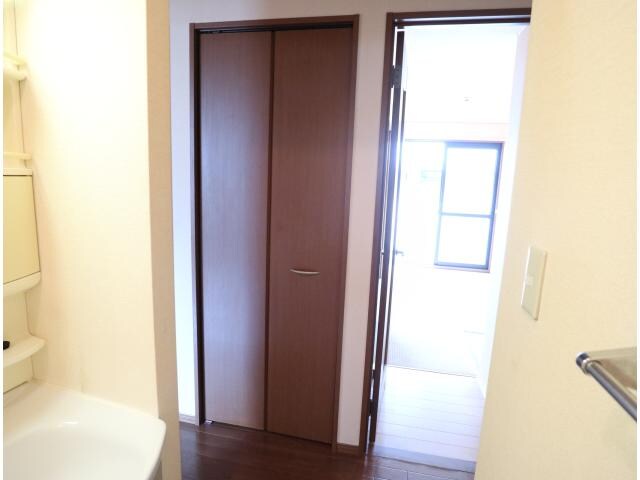 奈良駅 バス15分  八条町地蔵前下車：停歩5分 1階の物件内観写真