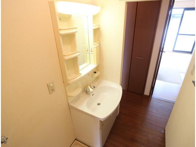 奈良駅 バス15分  八条町地蔵前下車：停歩5分 1階の物件内観写真