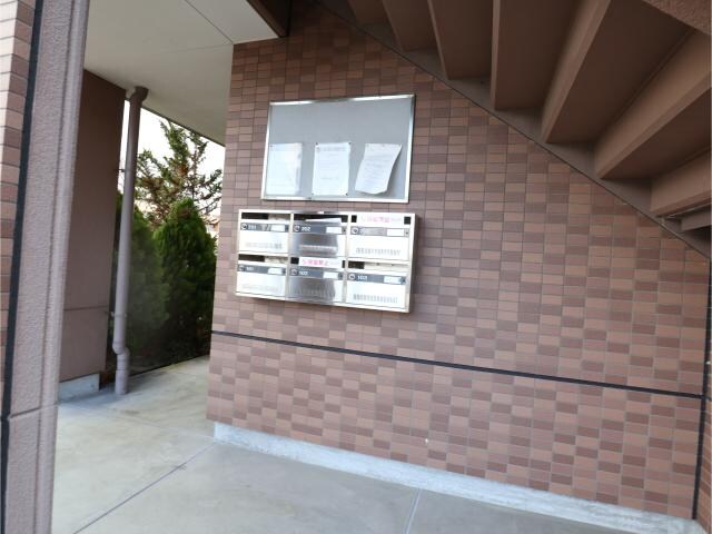 近鉄奈良駅 バス15分  木津南ソレイユ下車：停歩7分 1階の物件外観写真