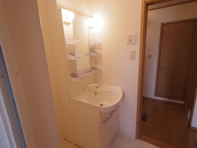 奈良駅 バス8分  南京終町下車：停歩3分 2階の物件内観写真