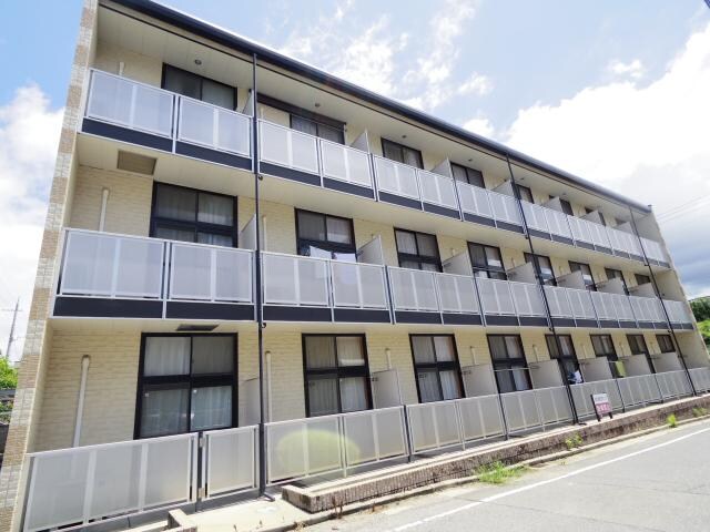 平城山駅 徒歩2分の物件外観写真