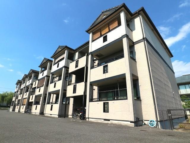 奈良県奈良市二条大路南３丁目の物件外観写真