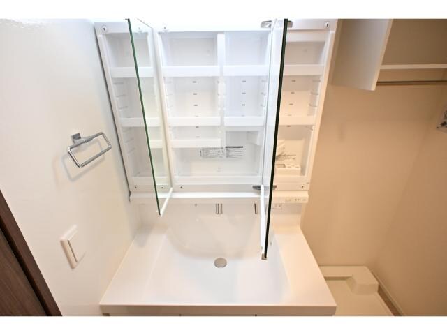 奈良駅 バス13分  永井町下車：停歩5分 2階の物件内観写真