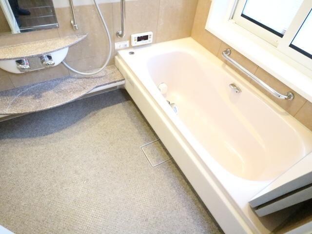 奈良駅 バス17分  州見橋東下車：停歩7分 1-2階の物件内観写真