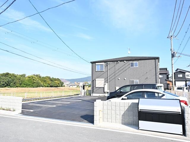 奈良駅 バス10分  宮の森町西口下車：停歩5分 1階の物件外観写真