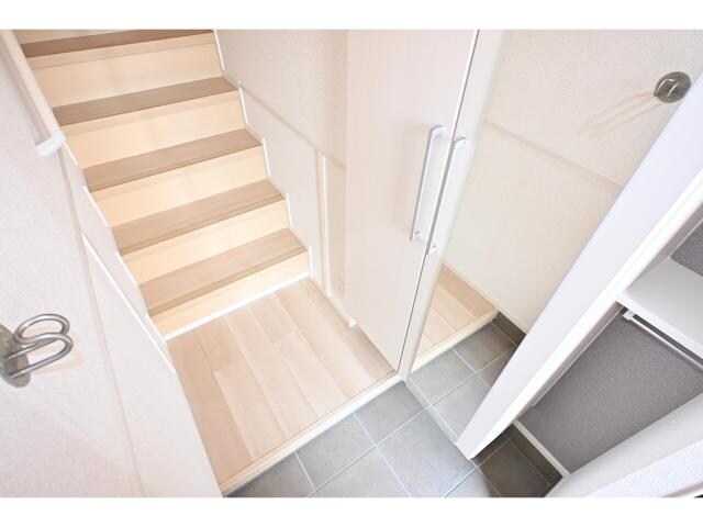 奈良駅 バス9分  北神殿下車：停歩5分 2階の物件内観写真