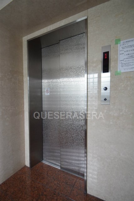 第１５関根マンションの物件外観写真