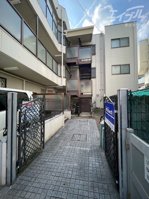 千里山駅 徒歩11分 1階の物件外観写真