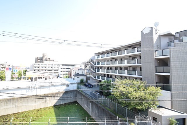 パールコート千里山の物件外観写真